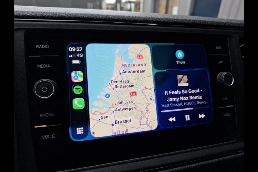 Volkswagen Crafter 35 2.0 TDI L3H3 Comfortline AIRCO / CRUISE CONTROLE / TREKHAAK / 3 ZITS / NAVI / CARPLAY