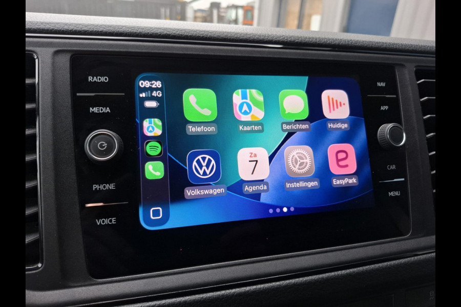 Volkswagen Crafter 35 2.0 TDI L3H3 Comfortline AIRCO / CRUISE CONTROLE / TREKHAAK / 3 ZITS / NAVI / CARPLAY