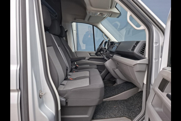 Volkswagen Crafter 35 2.0 TDI L3H3 Comfortline AIRCO / CRUISE CONTROLE / TREKHAAK / 3 ZITS / NAVI / CARPLAY