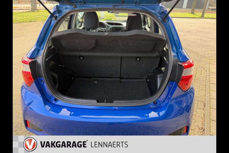 Toyota Yaris 1.0 VVT-i Design Rijklaarprijs / 12 mnd Bovag garantie