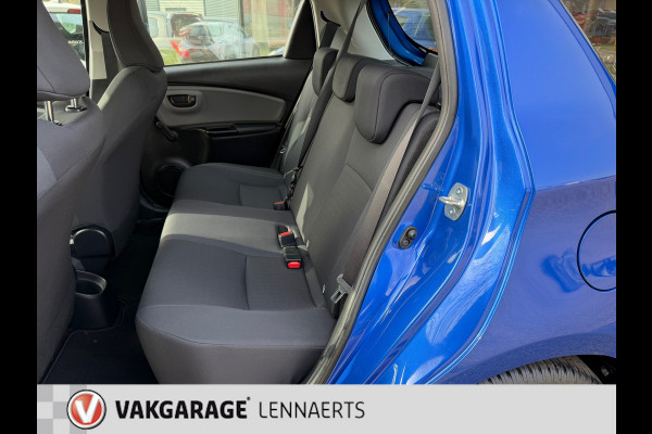 Toyota Yaris 1.0 VVT-i Design Rijklaarprijs / 12 mnd Bovag garantie