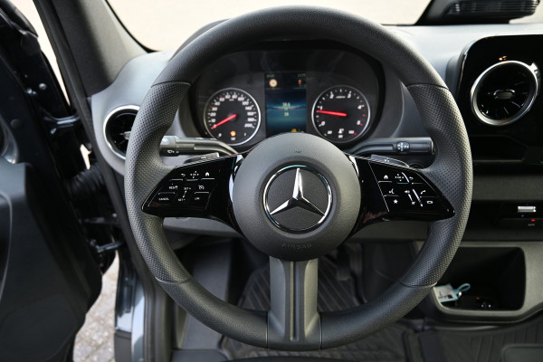 Mercedes-Benz Sprinter 317 CDI L2H2 Pro LED, Geveerde stoel, Smartphone integratie pakket, Navigatie