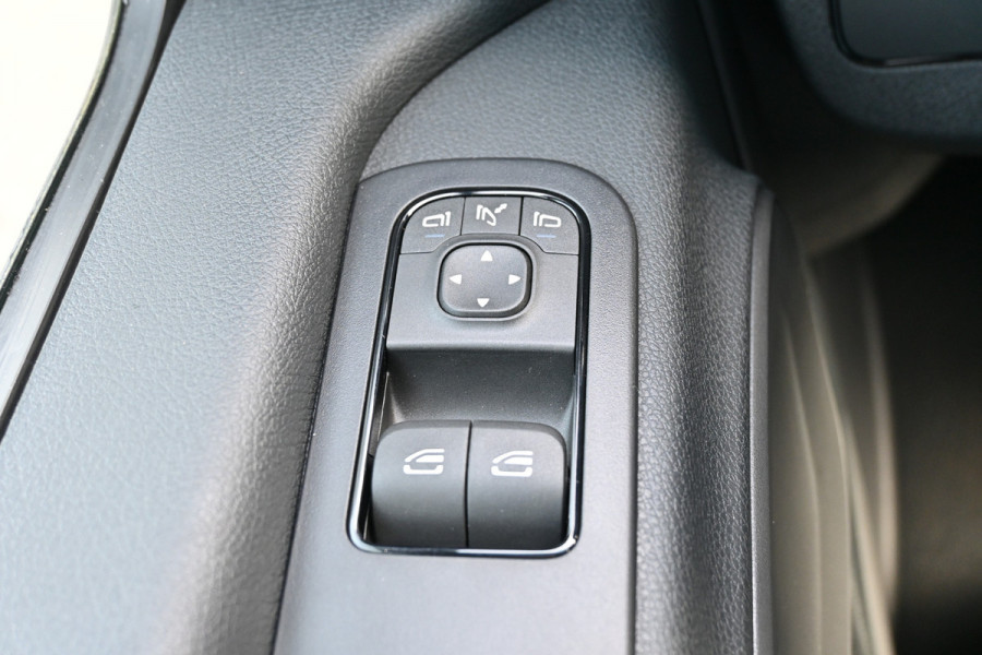 Mercedes-Benz Sprinter 317 CDI L2H2 Pro LED, Geveerde stoel, Smartphone integratie pakket, Navigatie