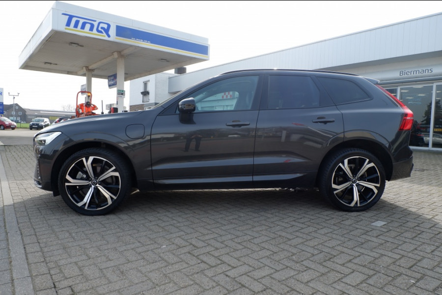 Volvo XC60 2.0 T8 Plus Dark / INCL. 12 mnd BOVAG / Full Option / Luchtverin