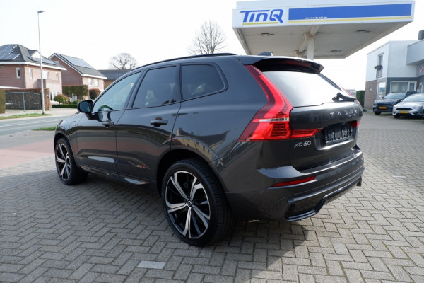 Volvo XC60 2.0 T8 Plus Dark / INCL. 12 mnd BOVAG / Full Option / Luchtverin