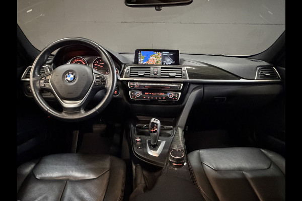 BMW 3 Serie Touring 318i High Executive Automaat | Leder | Stoelverwarming | Full LED | Navi | PDC V+A