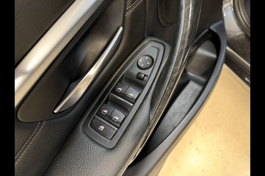 BMW 3 Serie Touring 318i High Executive Automaat | Leder | Stoelverwarming | Full LED | Navi | PDC V+A