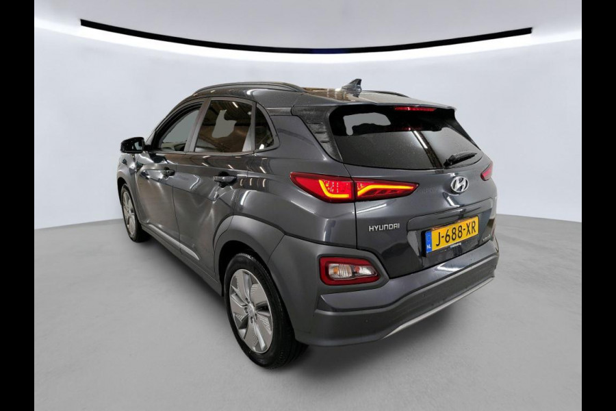 Hyundai Kona EV Premium 64 kWh NL-AUTO | LEDER| STOELVERWARMING | NAVI | CAMERA