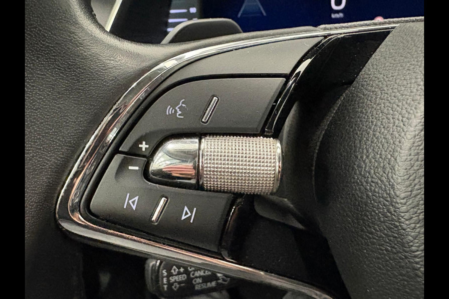 Škoda Octavia Combi 1.0 e-TSI Business Edition Navigatie Apple Carplay/Android Auto Parkeersensoren Adaptive Cruise Control Virtual Cockpit Full Led Climate Control Lichtmetalen velgen