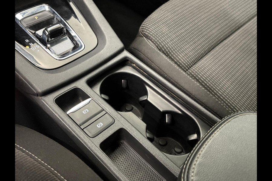 Škoda Octavia Combi 1.0 e-TSI Business Edition Navigatie Apple Carplay/Android Auto Parkeersensoren Adaptive Cruise Control Virtual Cockpit Full Led Climate Control Lichtmetalen velgen