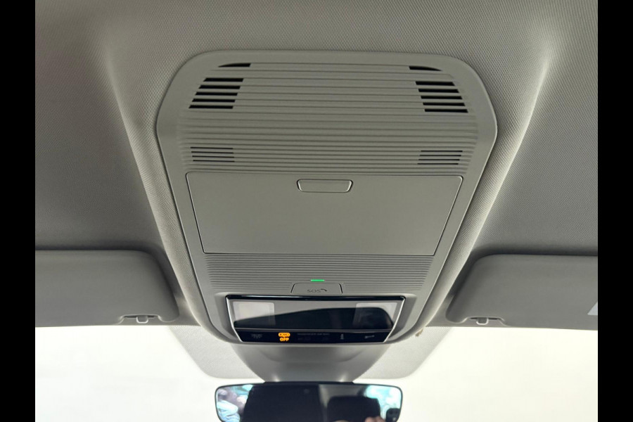 Škoda Octavia Combi 1.0 e-TSI Business Edition Navigatie Apple Carplay/Android Auto Parkeersensoren Adaptive Cruise Control Virtual Cockpit Full Led Climate Control Lichtmetalen velgen