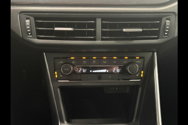 Volkswagen Polo 1.0 TSI 110pk DSG Highline | Navigatie | Apple Carplay/Android Auto | Parkeersensoren | Adaptive Cruise Control | Stoelverwarming | Getinte ramen | Climatronic
