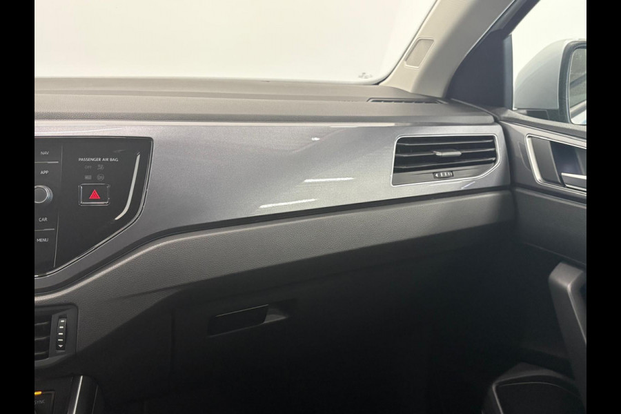 Volkswagen Polo 1.0 TSI 110pk DSG Highline | Navigatie | Apple Carplay/Android Auto | Parkeersensoren | Adaptive Cruise Control | Stoelverwarming | Getinte ramen | Climatronic