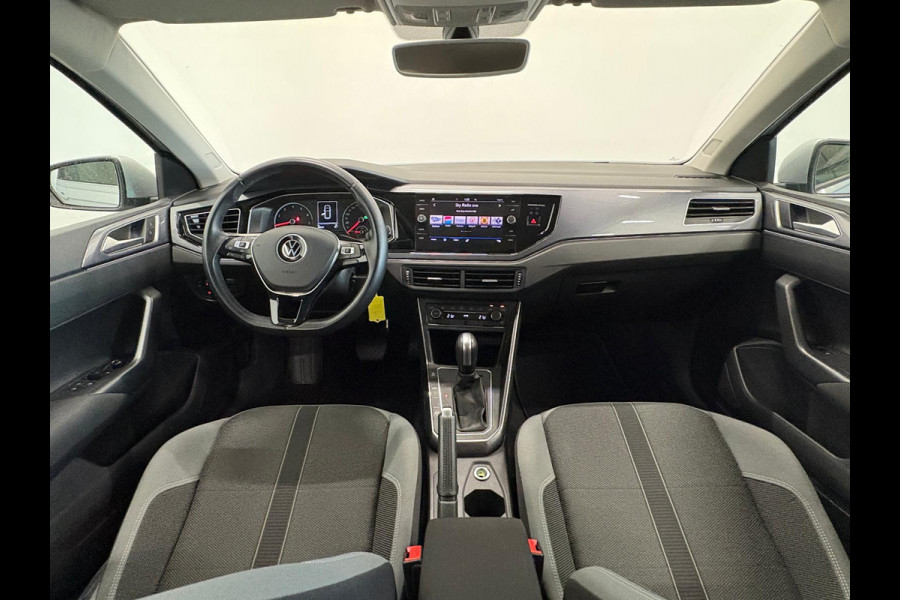 Volkswagen Polo 1.0 TSI 110pk DSG Highline | Navigatie | Apple Carplay/Android Auto | Parkeersensoren | Adaptive Cruise Control | Stoelverwarming | Getinte ramen | Climatronic