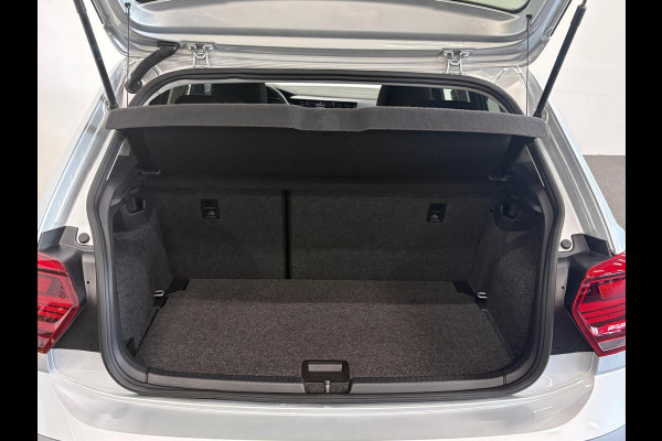 Volkswagen Polo 1.0 TSI 110pk DSG Highline | Navigatie | Apple Carplay/Android Auto | Parkeersensoren | Adaptive Cruise Control | Stoelverwarming | Getinte ramen | Climatronic