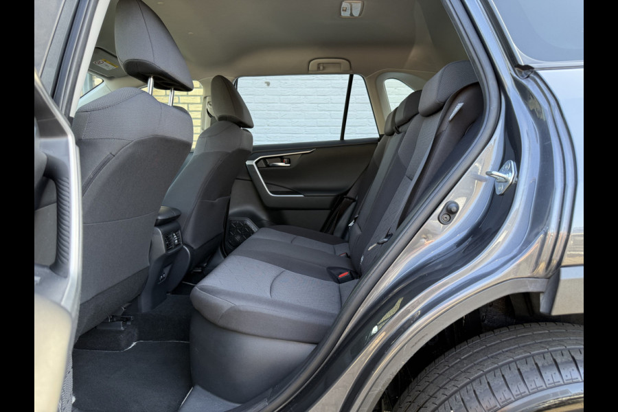 Toyota RAV4 2.5 Hybrid Team D | CarPlay | Navi | Camera | ACC | LED | keyless