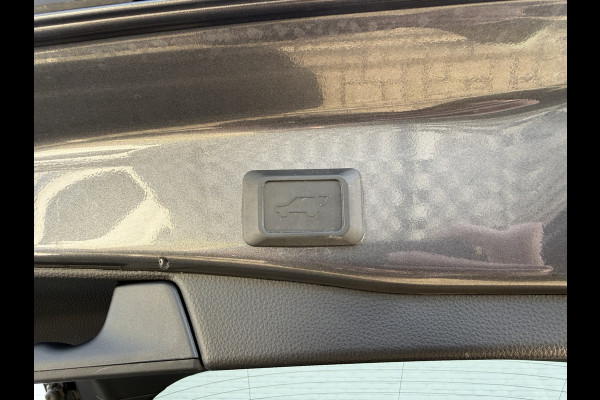 Toyota RAV4 2.5 Hybrid Team D | CarPlay | Navi | Camera | ACC | LED | keyless