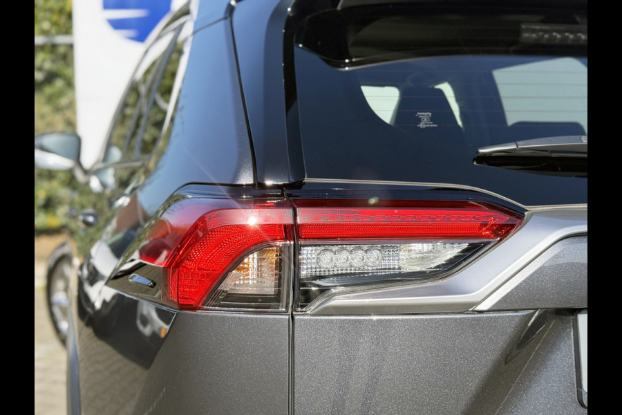 Toyota RAV4 2.5 Hybrid Team D | CarPlay | Navi | Camera | ACC | LED | keyless