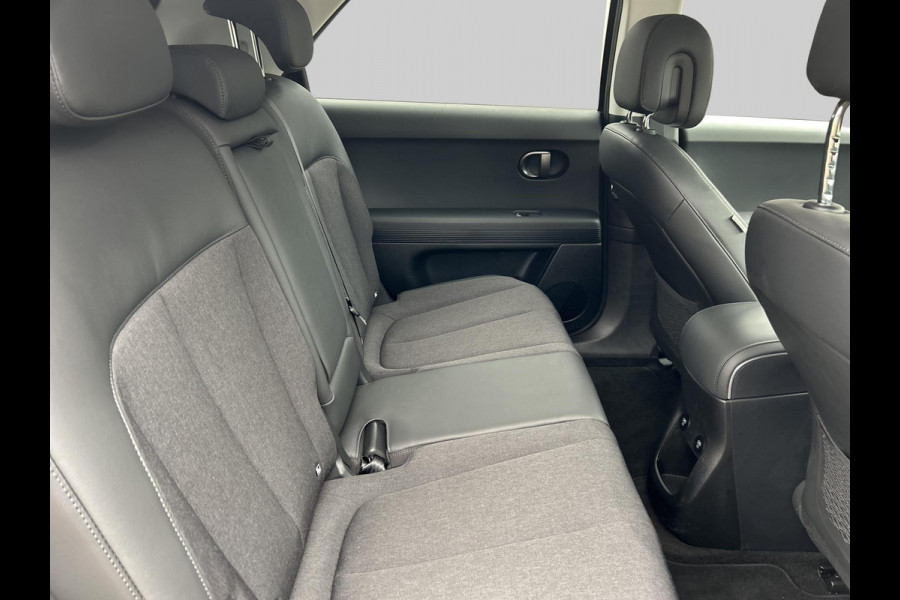 Hyundai IONIQ 5 Connect 84 kWh Elektrische stoelen | Stoel / stuur verwarming | Elektrische achterklep | Highway assist