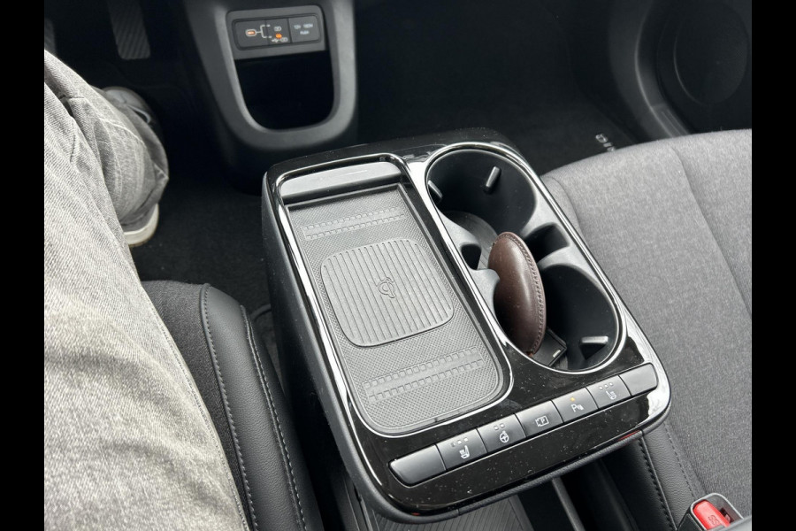 Hyundai IONIQ 5 Connect 84 kWh Elektrische stoelen | Stoel / stuur verwarming | Elektrische achterklep | Highway assist
