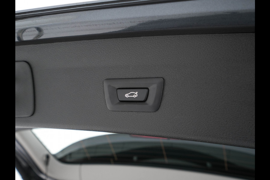 BMW X1 xDrive25e eDrive Edition ( Plug-In ) (INCL-BTW) *LEATHER | FULL-LED | HARMAN/KARDON | CAMERA | HEATED-COMFORTSEATS | NAVI-FULLMAP | ECC | KEYLESS |  PDC | CRUISE | DAB | TOWBAR | HEAD-UP | 17''ALU*