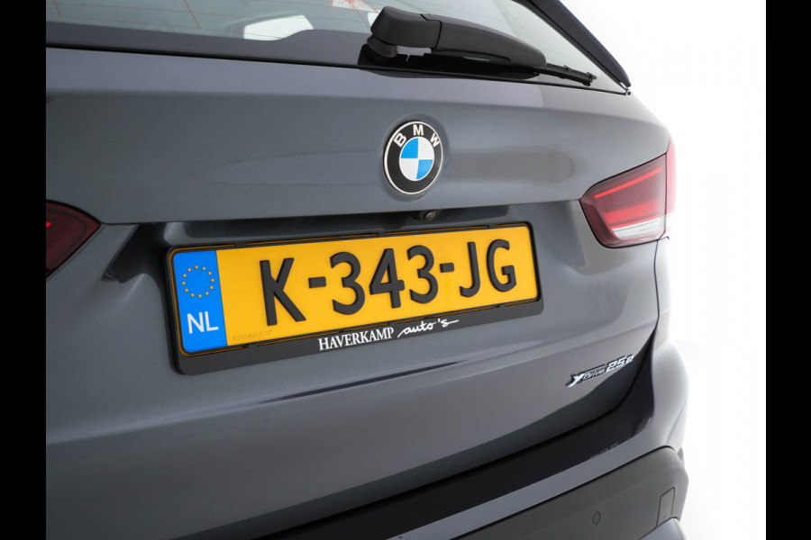 BMW X1 xDrive25e eDrive Edition ( Plug-In ) (INCL-BTW) *LEATHER | FULL-LED | HARMAN/KARDON | CAMERA | HEATED-COMFORTSEATS | NAVI-FULLMAP | ECC | KEYLESS |  PDC | CRUISE | DAB | TOWBAR | HEAD-UP | 17''ALU*