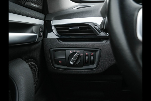 BMW X1 xDrive25e eDrive Edition ( Plug-In ) (INCL-BTW) *LEATHER | FULL-LED | HARMAN/KARDON | CAMERA | HEATED-COMFORTSEATS | NAVI-FULLMAP | ECC | KEYLESS |  PDC | CRUISE | DAB | TOWBAR | HEAD-UP | 17''ALU*