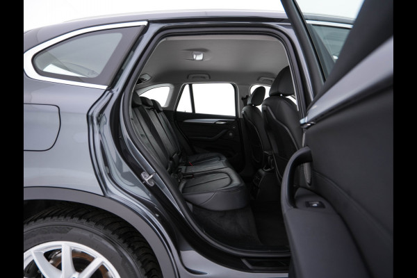 BMW X1 xDrive25e eDrive Edition ( Plug-In ) (INCL-BTW) *LEATHER | FULL-LED | HARMAN/KARDON | CAMERA | HEATED-COMFORTSEATS | NAVI-FULLMAP | ECC | KEYLESS |  PDC | CRUISE | DAB | TOWBAR | HEAD-UP | 17''ALU*