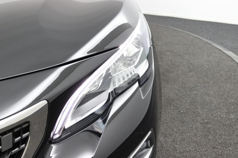 Peugeot 5008 1.2*CARPLAY*CRUISE*NAVI*CAM*7PERS.*HAAK*SPORT STOE