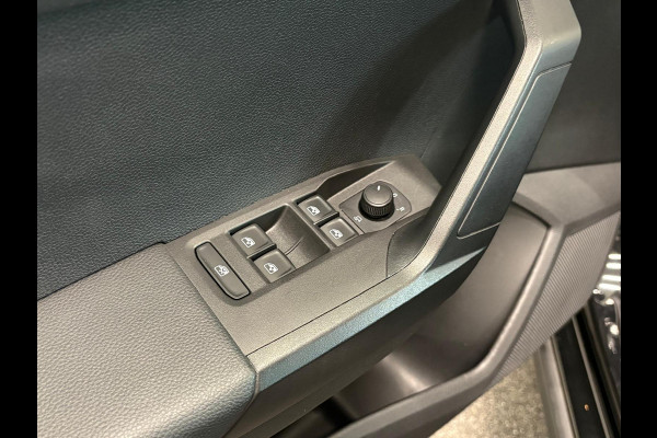 Seat Arona 1.0 TSI Style Business Connect Airco Navi Carplay Cruise Control PDC Achter