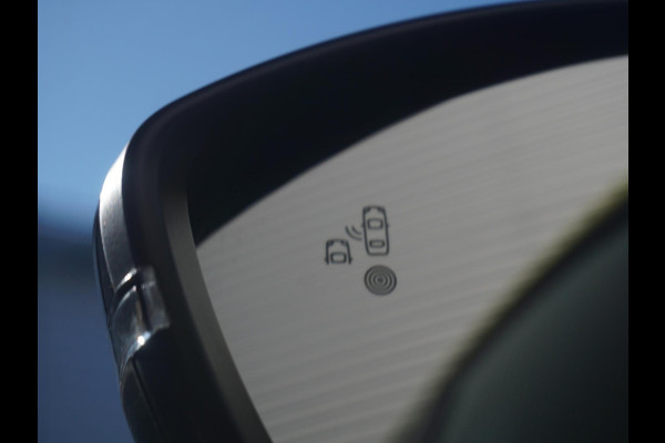 Peugeot 208 1.2 Hybrid 110 e-DCS6 GT | Tot 8 jaar garantie | Vision Pack