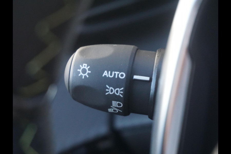 Peugeot 208 1.2 Hybrid 110 e-DCS6 GT | Tot 8 jaar garantie | Vision Pack