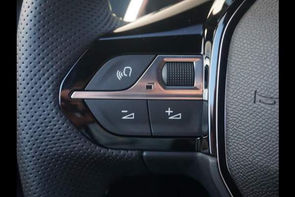 Peugeot 208 1.2 Hybrid 110 e-DCS6 GT | Tot 8 jaar garantie | Vision Pack