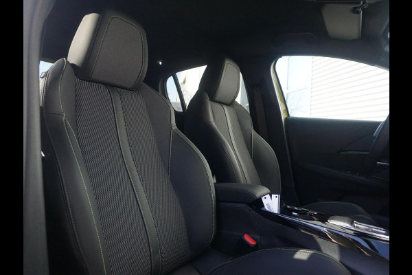 Peugeot 208 1.2 Hybrid 110 e-DCS6 GT | Tot 8 jaar garantie | Vision Pack