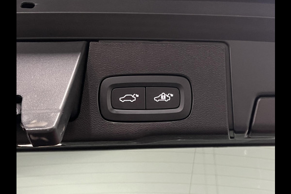 Volvo XC60 2.0 T6 Plug-in hybrid AWD Plus Dark Adapt. Cruise | Open dak | 360 camera | Harman Kardon | Stuur-/stoelverwarming | Memory