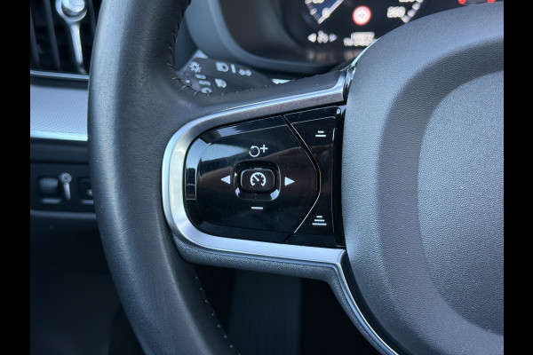 Volvo XC60 2.0 T8 Twin Engine AWD Inscription | Trekhaak | Pano | Leder | Camera | LED | 19 inch