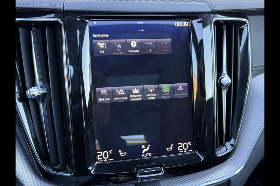 Volvo XC60 2.0 T8 Twin Engine AWD Inscription | Trekhaak | Pano | Leder | Camera | LED | 19 inch