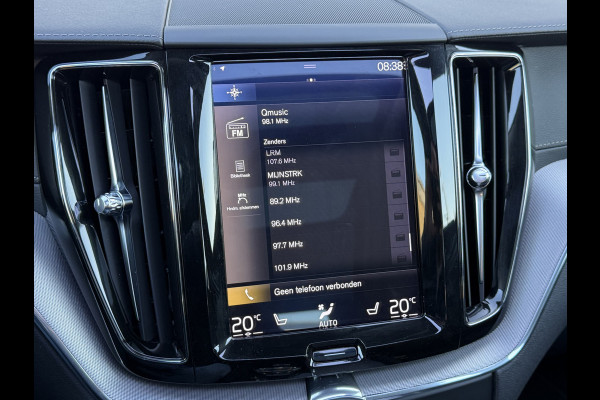 Volvo XC60 2.0 T8 Twin Engine AWD Inscription | Trekhaak | Pano | Leder | Camera | LED | 19 inch