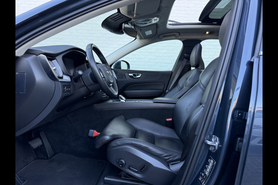 Volvo XC60 2.0 T8 Twin Engine AWD Inscription | Trekhaak | Pano | Leder | Camera | LED | 19 inch