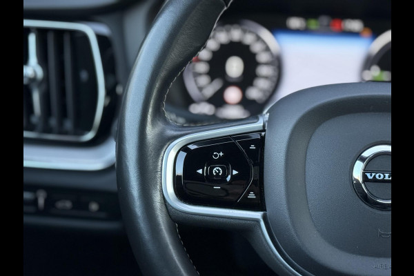 Volvo V60 2.0 T8 Recharge 390PK AWD R-Design |Pano|H/K|360CAM|AutoPilot|Trekhaak