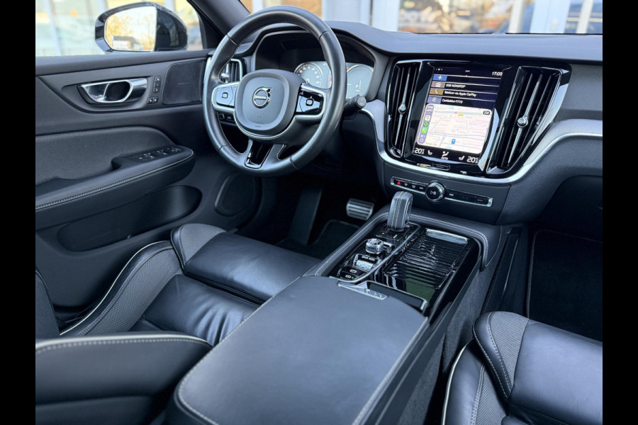 Volvo V60 2.0 T8 Recharge 390PK AWD R-Design |Pano|H/K|360CAM|AutoPilot|Trekhaak