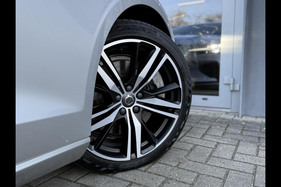 Volvo V60 2.0 T8 Recharge 390PK AWD R-Design |Pano|H/K|360CAM|AutoPilot|Trekhaak