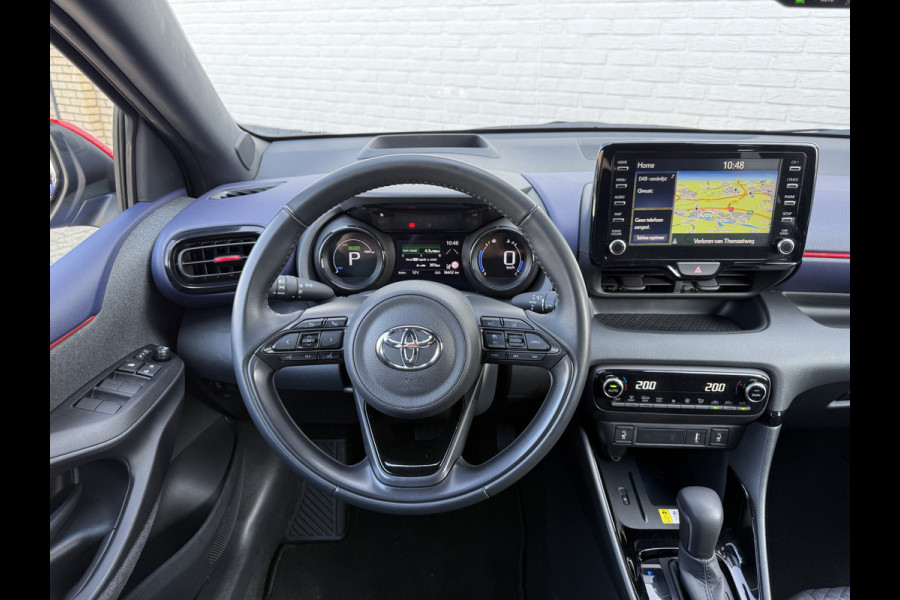 Toyota Yaris 1.5 Hybrid Tokyo Spirit | HUD | ACC | Camera | LED | 17 inch