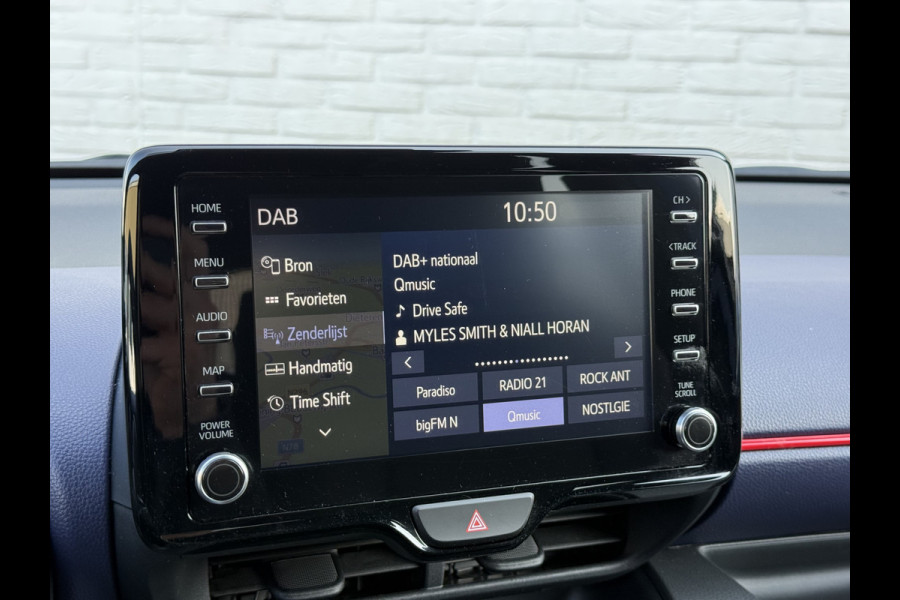 Toyota Yaris 1.5 Hybrid Tokyo Spirit | HUD | ACC | Camera | LED | 17 inch