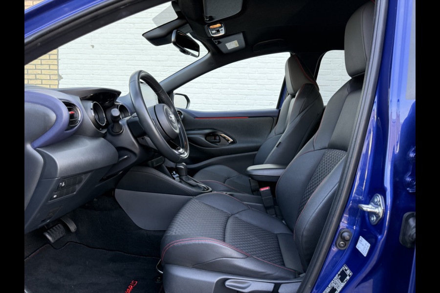 Toyota Yaris 1.5 Hybrid Tokyo Spirit | HUD | ACC | Camera | LED | 17 inch