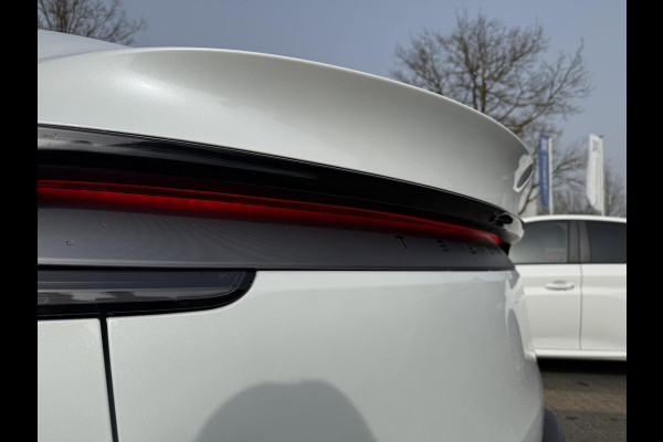 Tesla Model Y Premium Long Range AWD 75 kWh 10.000KM! | AFN. TREKHAAK | FABRIEKSGARANTIE TOT 2029! BTW| NIEUW MODEL