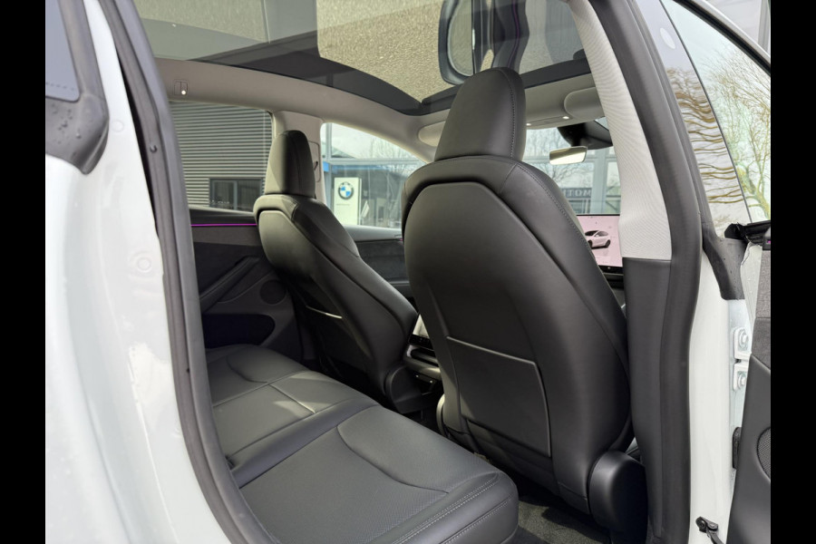 Tesla Model Y Premium Long Range AWD 75 kWh 10.000KM! | AFN. TREKHAAK | FABRIEKSGARANTIE TOT 2029! BTW| NIEUW MODEL