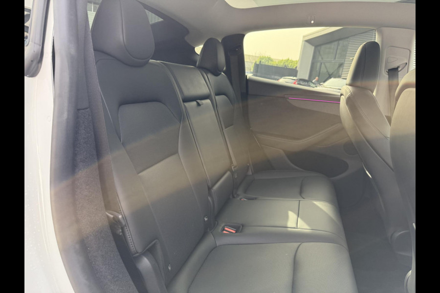 Tesla Model Y Premium Long Range AWD 75 kWh 10.000KM! | AFN. TREKHAAK | FABRIEKSGARANTIE TOT 2029! BTW| NIEUW MODEL