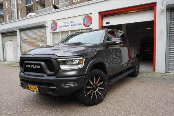 Dodge Ram 1500 5.7 V8 4x4 Rebel Sport | Luchtvering PANO -dak | Black Line | Off Road | Groot Navi | Apple CarPlay | Keyless | 20inch | Harman Kardon | Full LED | LPG onderbouw | excl BTW 3/2026 beurt + 4x Banden