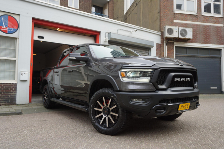 Dodge Ram 1500 5.7 V8 4x4 Rebel Sport | Luchtvering PANO -dak | Black Line | Off Road | Groot Navi | Apple CarPlay | Keyless | 20inch | Harman Kardon | Full LED | LPG onderbouw | excl BTW 3/2026 beurt + 4x Banden